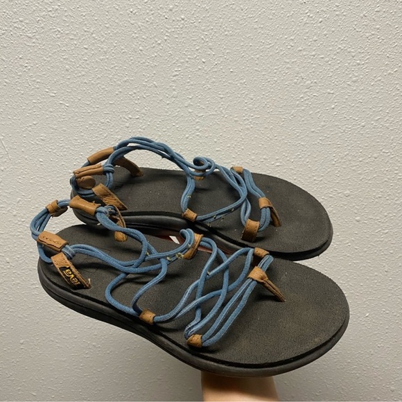 TEVA Voya Infinity Sandals - Picture 1 of 5